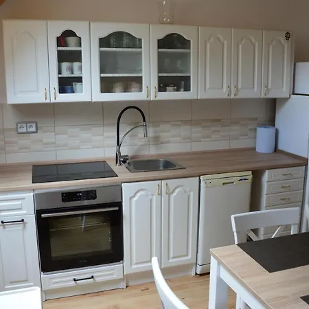Horsky Pod Zelenou Strechou Apartment *
